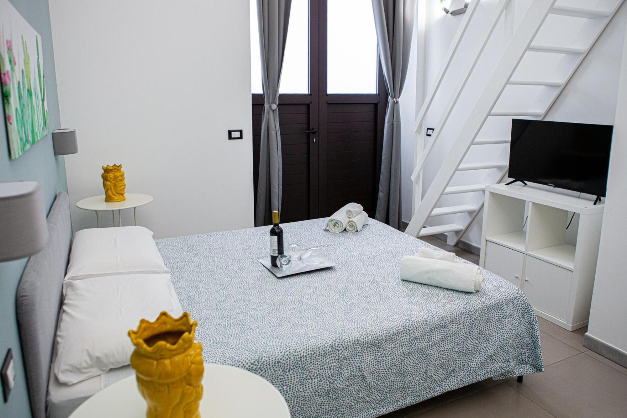 Ruggero Settimo - Holiday Houses Katanya Dış mekan fotoğraf